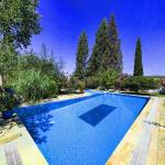 Bakkhos Guest House Pool