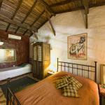 Bakkhos Guest House Room