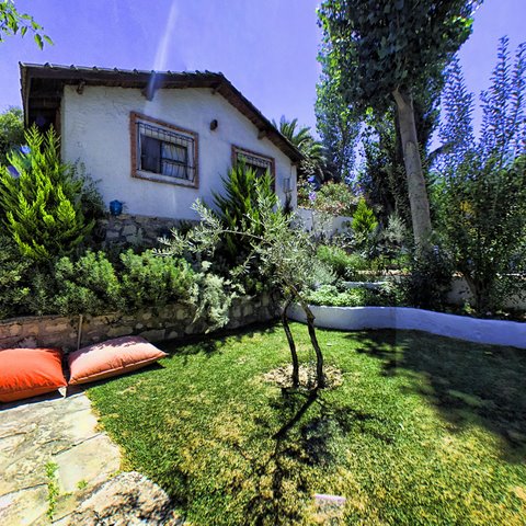 Bakkhos Guest House